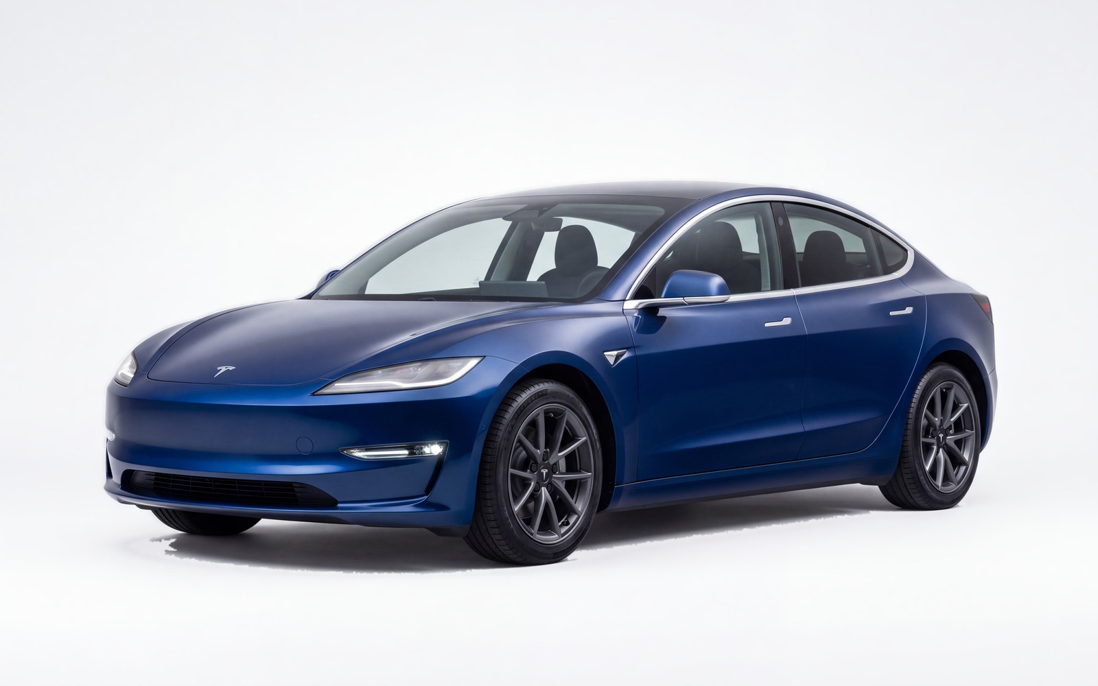Tesla Model 3 — full exterior