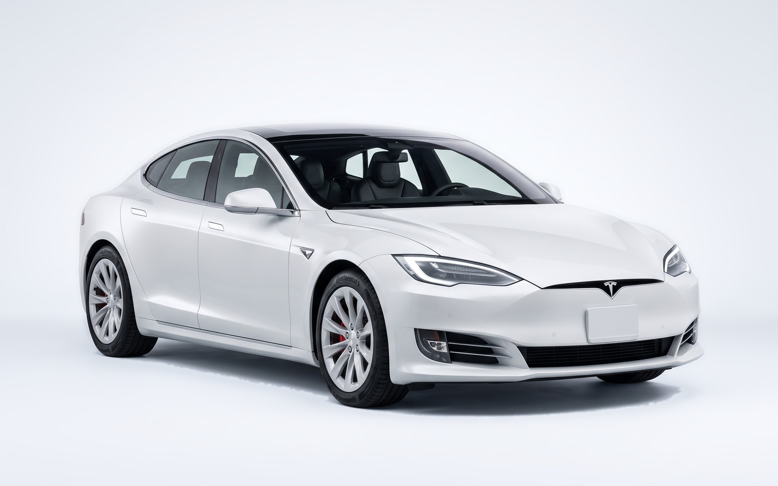 Tesla Model S — full exterior